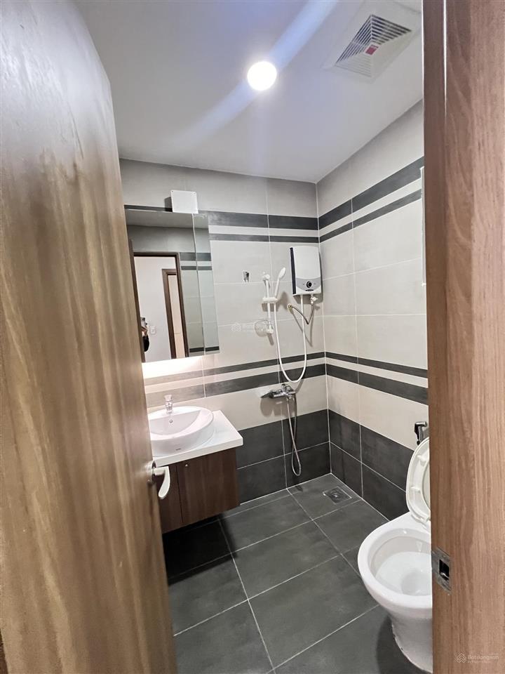 Bán căn góc 2pn tại biconsi chợ đình