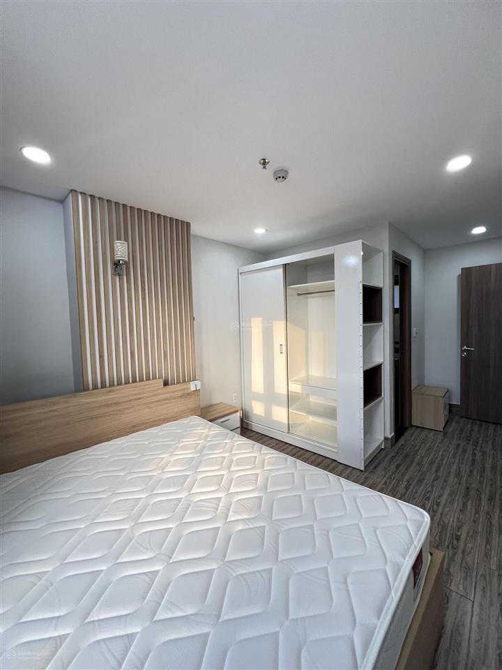 Bán căn góc 2pn tại biconsi chợ đình