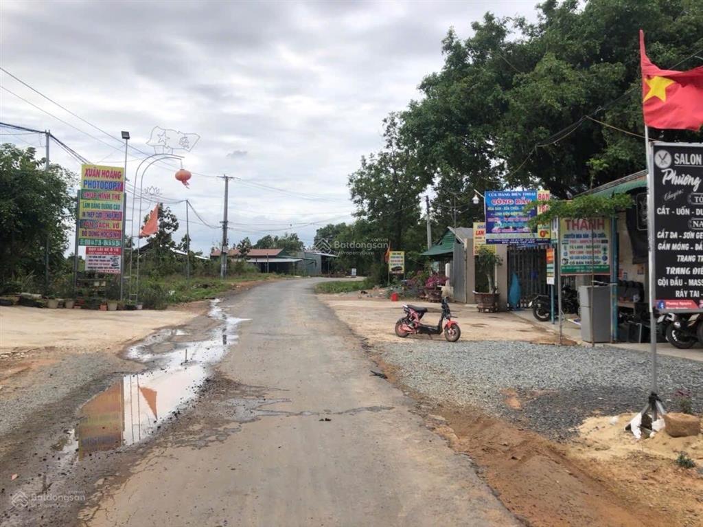 Đất nền 400m2 mặt tiền đường bê tông 12m ở trung tâm xã ia lốp, giá chỉ 450 triệu