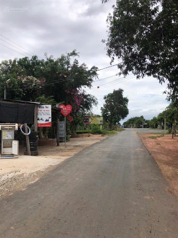 Đất nền 400m2 mặt tiền đường bê tông 12m ở trung tâm xã ia lốp, giá chỉ 450 triệu
