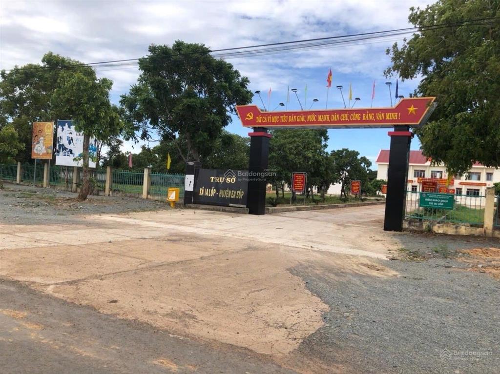 Đất nền 400m2 mặt tiền đường bê tông 12m ở trung tâm xã ia lốp, giá chỉ 450 triệu