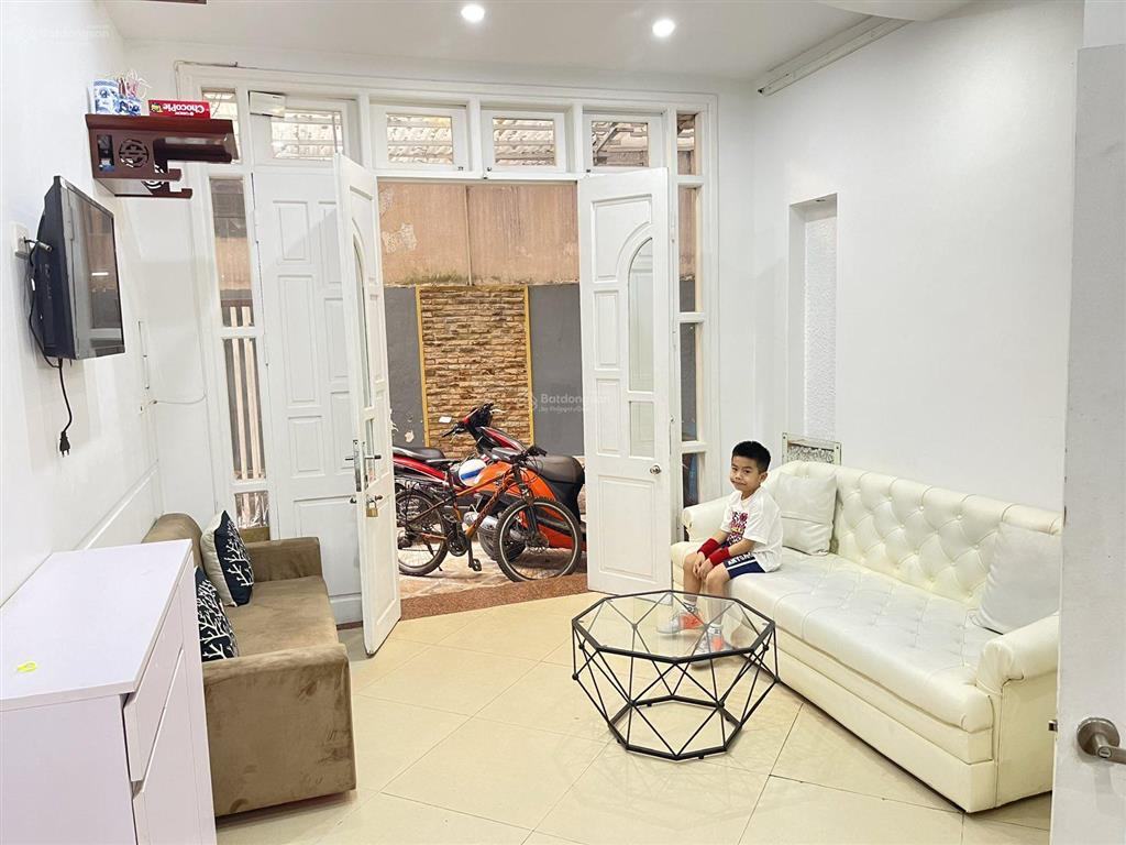 Chính chủ cho thuê nhà riêng 4pn, 3wc, 35m2 tại ngõ 41, thái hà, đống đa,