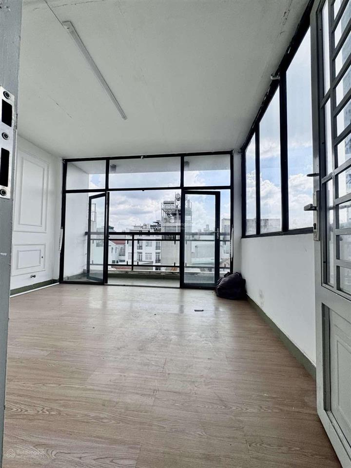 Bán nhà tân phú, gần trường đại học công thương, hẻm xe hơi, 60m2, 4 tầng, giá nhỉnh 6 tỷ.
