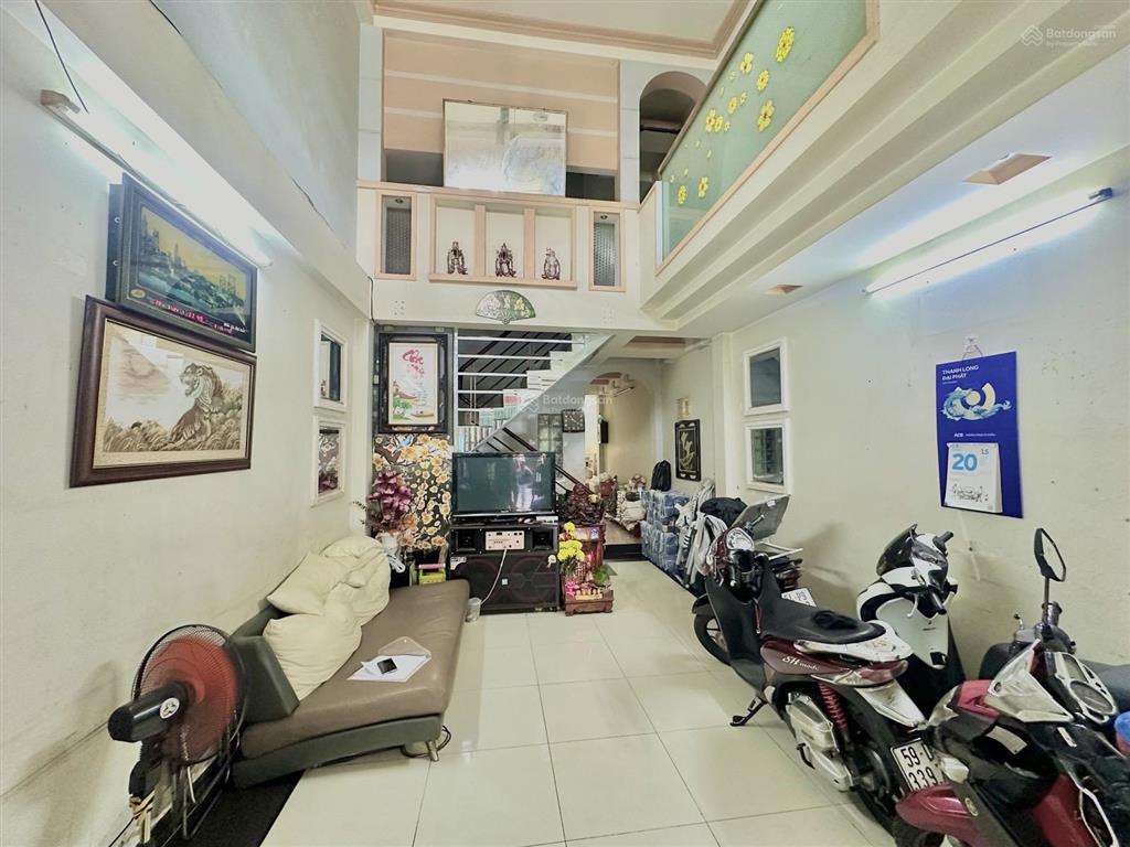 Bán nhà ngay chợ vải, phú thọ hoà, quận tân phú, diện tích 70m2, 5 tầng, giá nhỉnh 7 tỷ thương lượn