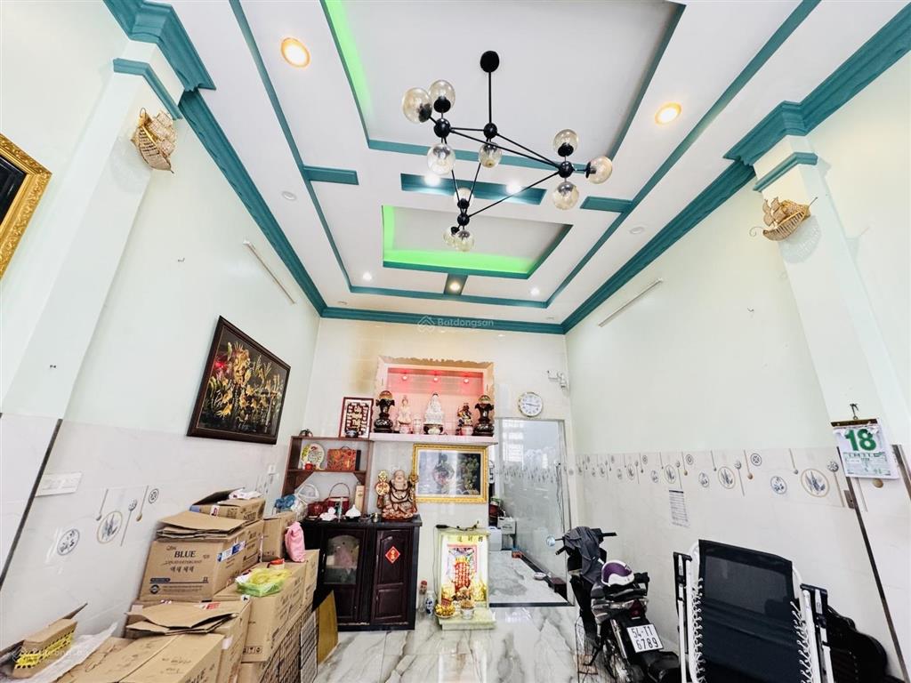 Bán nhà hẻm xe hơi gần đầm sen, quận tân phú, diện tích 75m² ngang 4.2m. 4 tầng. nhỉnh 6 tỷ.