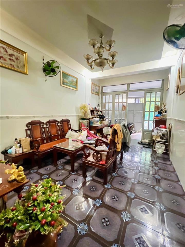 Bán gấp nhà mặt tiền đường gò dầu, quận tân phú, diện tích 80m2, giá chỉ 7.1 tỷ đã giảm 3.5 tỷ
