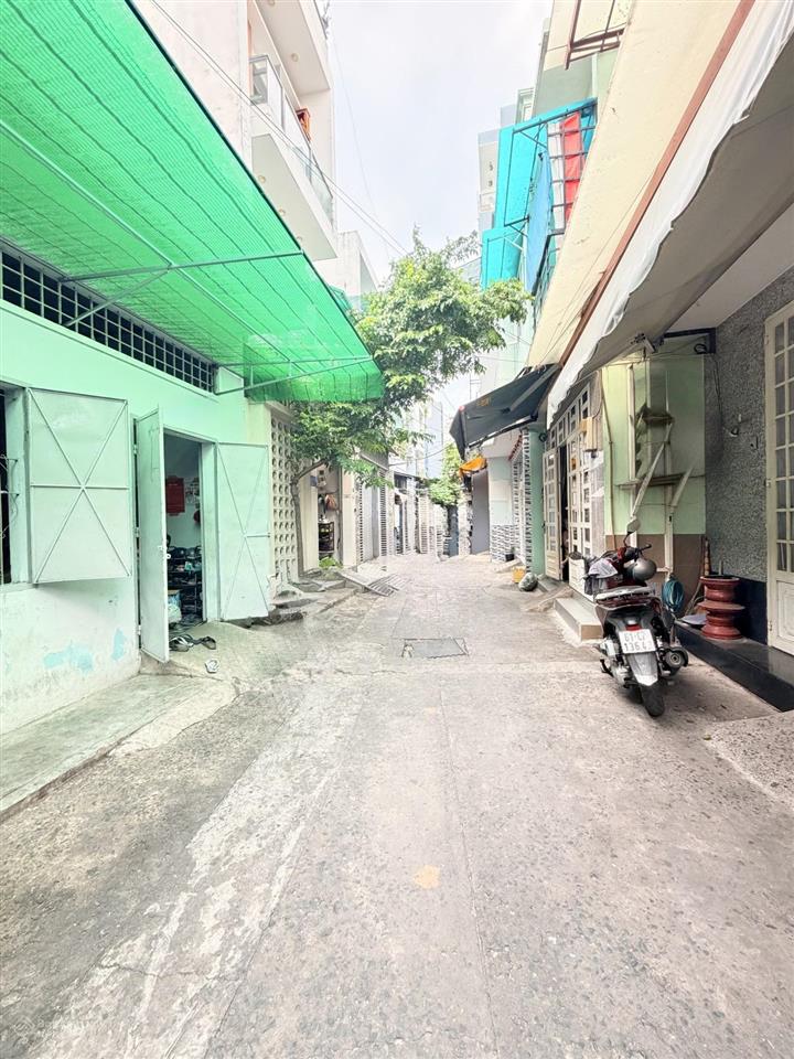 Bán nhà tân sơn nhì, hẻm xe hơi 5m, ngang 5m, giá chỉ 6 tỷ hơn.