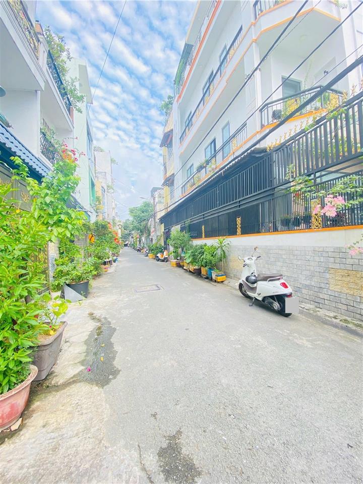 Bán nhà mặt tiền đường yên đỗ  phường tân thành  quận tân phú, ngang 4.2m, 3 tầng, nhỉnh 8 tỷ.