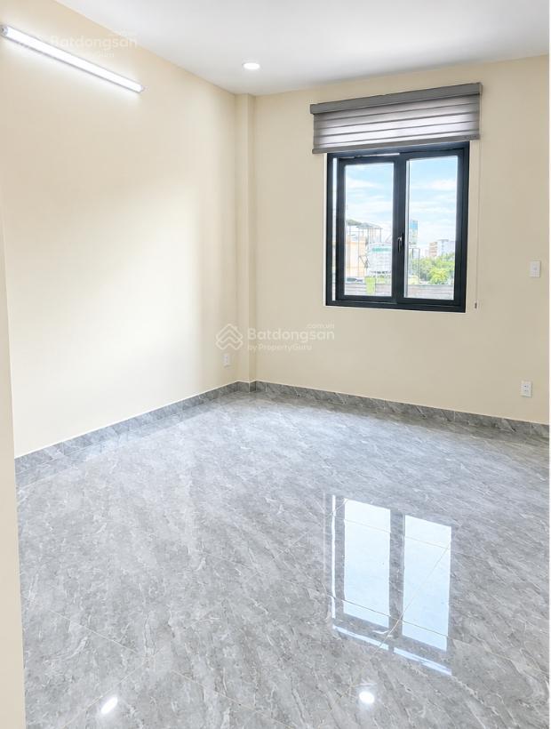 Bán nhà hxh, gần trường đh công thương, lê trọng tấn, tân phú, 5 tầng, dt 70m2. chỉ 7 tỷ.