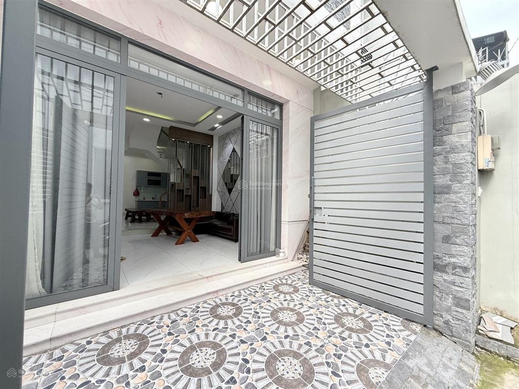 Bán nhà ngang 5.2m, hxh, nguyễn hữu tiến, tân phú, gần đh công thương, 70m2, 3 tầng, nhỉnh 6 tỷ.