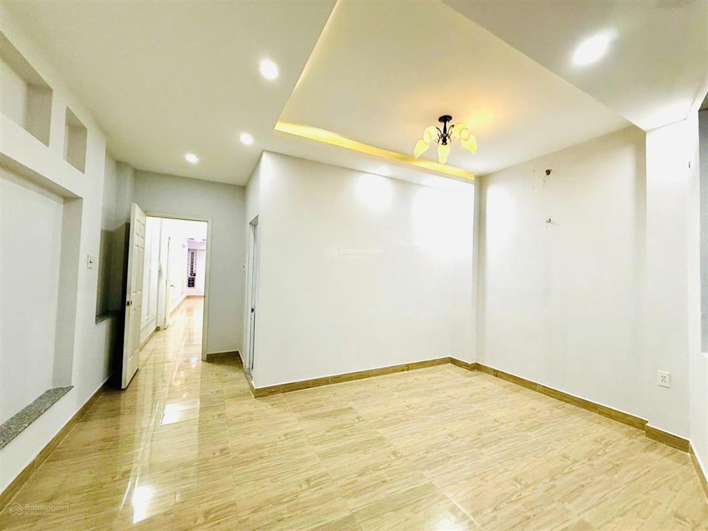 Bán nhà sơn kỳ, tân phú, ngay đại học công thương, diện tích 90m2  3 tầng đang cho thuê 16tr/tháng