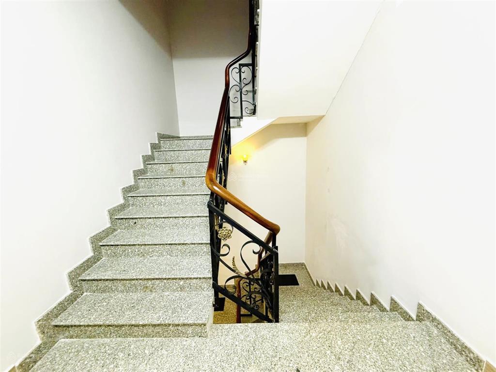 Bán nhà sơn kỳ, tân phú, ngay đại học công thương, diện tích 90m2  3 tầng đang cho thuê 16tr/tháng