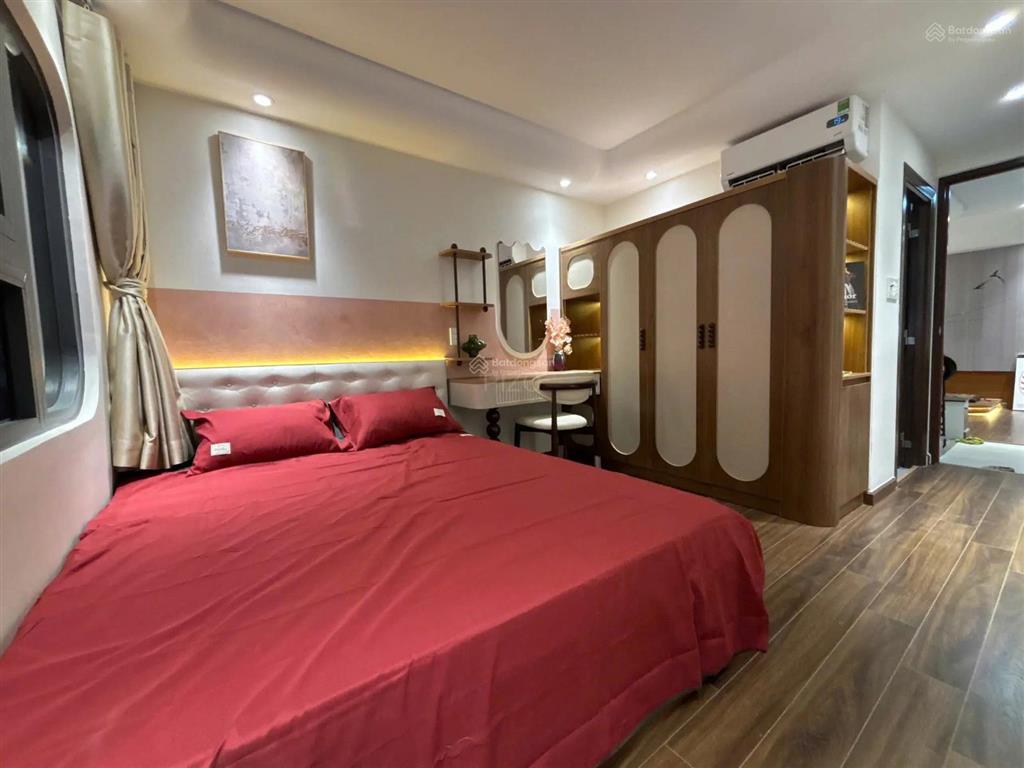 Siêu vị trí! nhà 5 tầng (5pn) mới, full nội thất, nh 4.4mx13m khu phan xích long, pn chỉ 7,35 tỷ