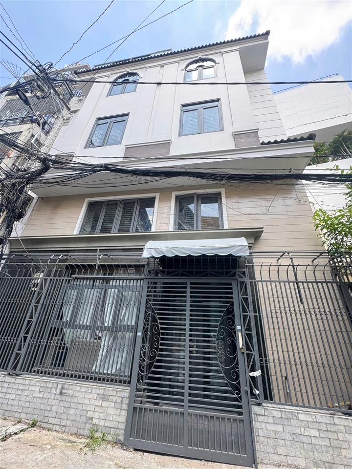 Vị trí tiềm năng! ngang siêu hiếm 9m, nhà 5 tầng, sd 150m2, hxh phan xích long, pn chỉ 11.5 tỷ tl