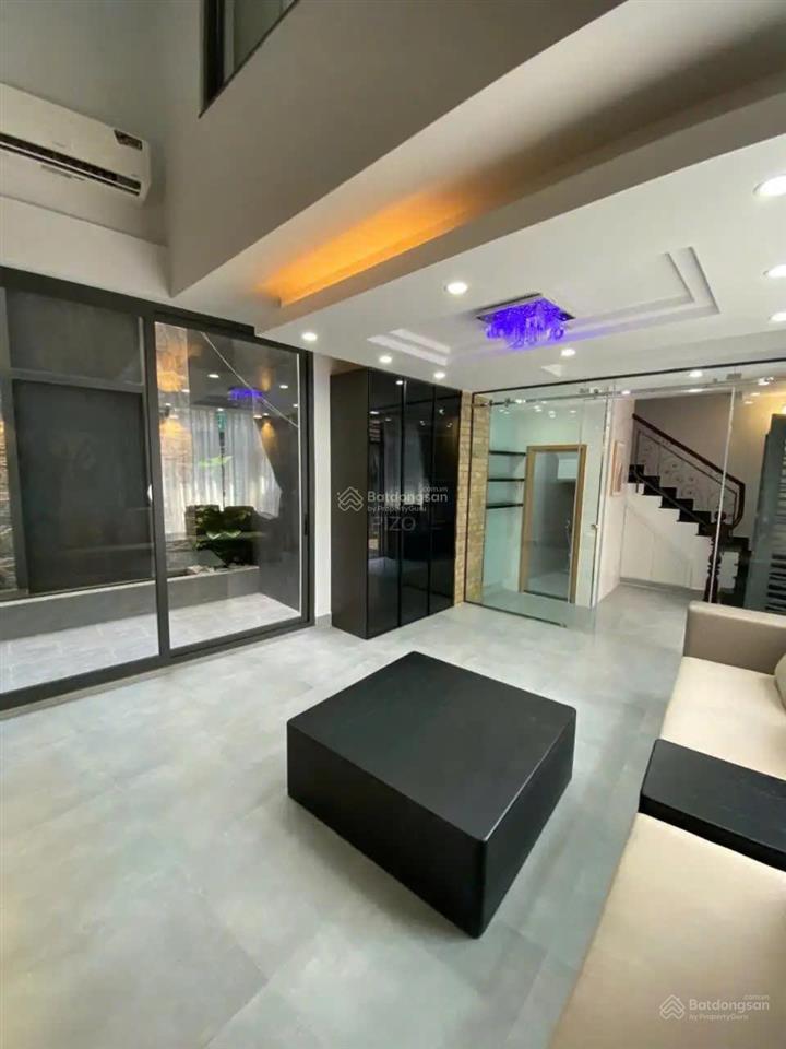 Vị trí tiềm năng! ngang siêu hiếm 9m, nhà 5 tầng, sd 150m2, hxh phan xích long, pn chỉ 11.5 tỷ tl