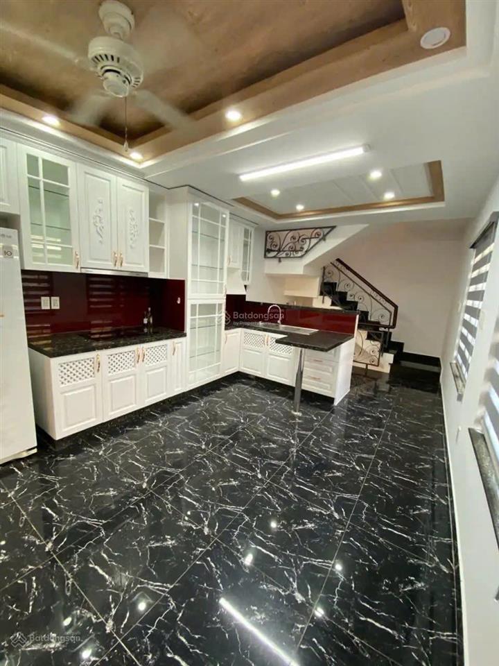 Vị trí tiềm năng! ngang siêu hiếm 9m, nhà 5 tầng, sd 150m2, hxh phan xích long, pn chỉ 11.5 tỷ tl