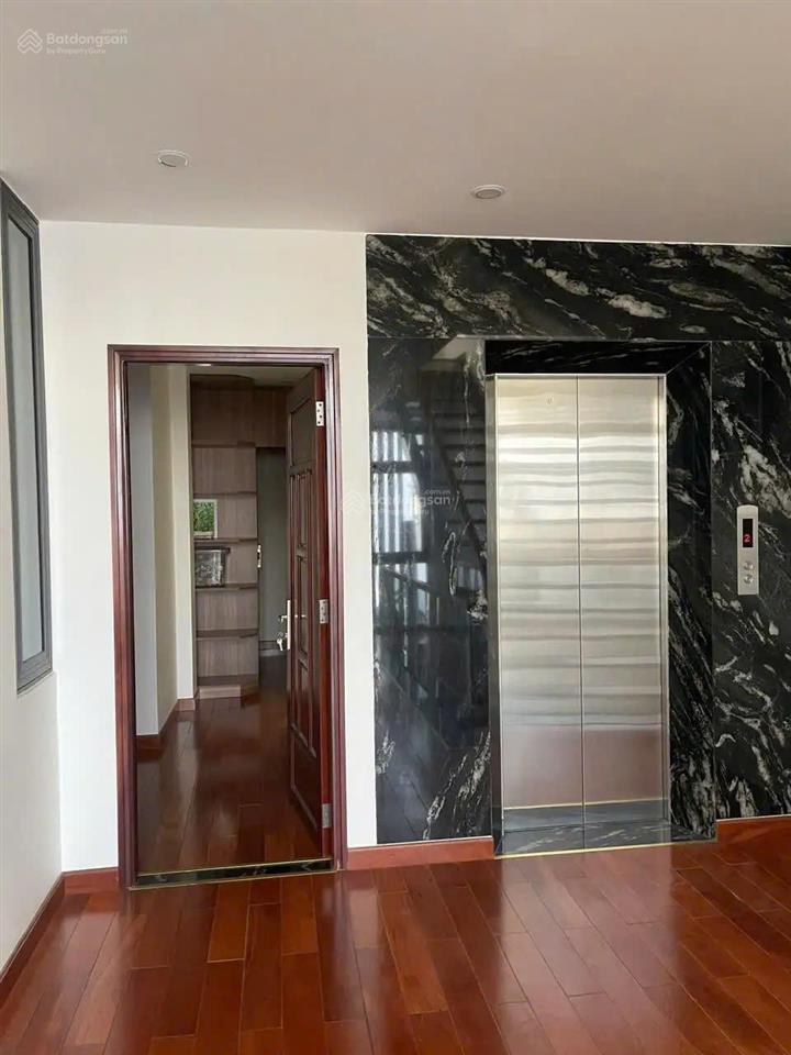 Định cư  rất gấp! ngang khủng 7.5m  84m2, 5 tầng full nt+ thang máy hxh hoàng văn thụ chỉ 17,5 tỷ