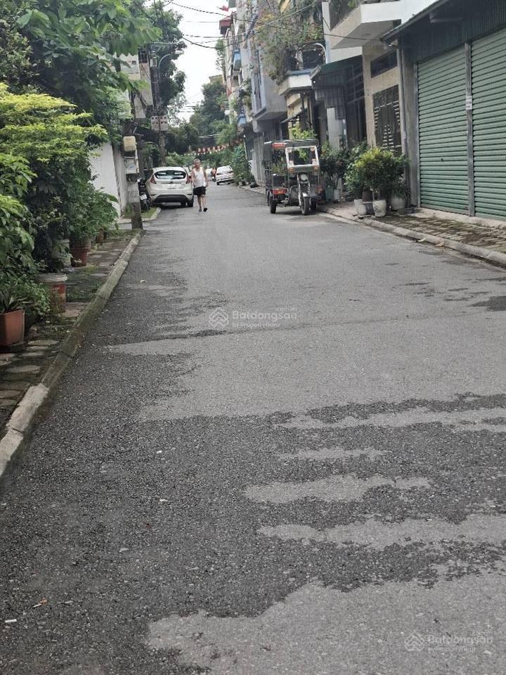 Bán đất vị trí vàng trâu quỳ, gia lâm 82m, hai mặt tiền, ô tô tránh, siêu hiếm.
