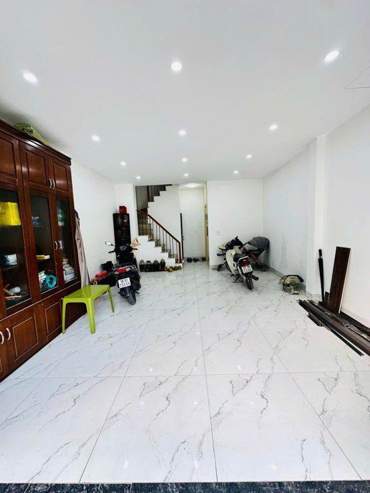 Bán nhà vip Trương Công Giai, 7T, thang máy, sát phố , nhỉnh 15 tỷ