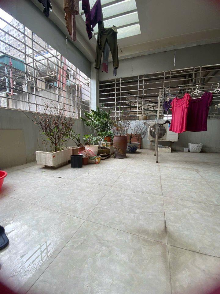 Bán nhà Nguyễn Khánh Toàn 45m2, 6 tầng, ô tô tránh, kinh doanh sầm uất, 15 tỷ 