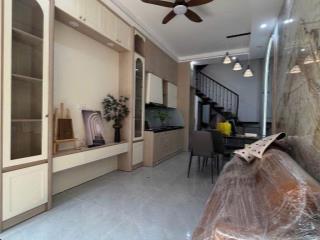 Cực hiếm nhà Xuân Thủy gần 40m2x6T, 2 thoáng , ngõ VF3 thông, nhỉnh 11tỷ