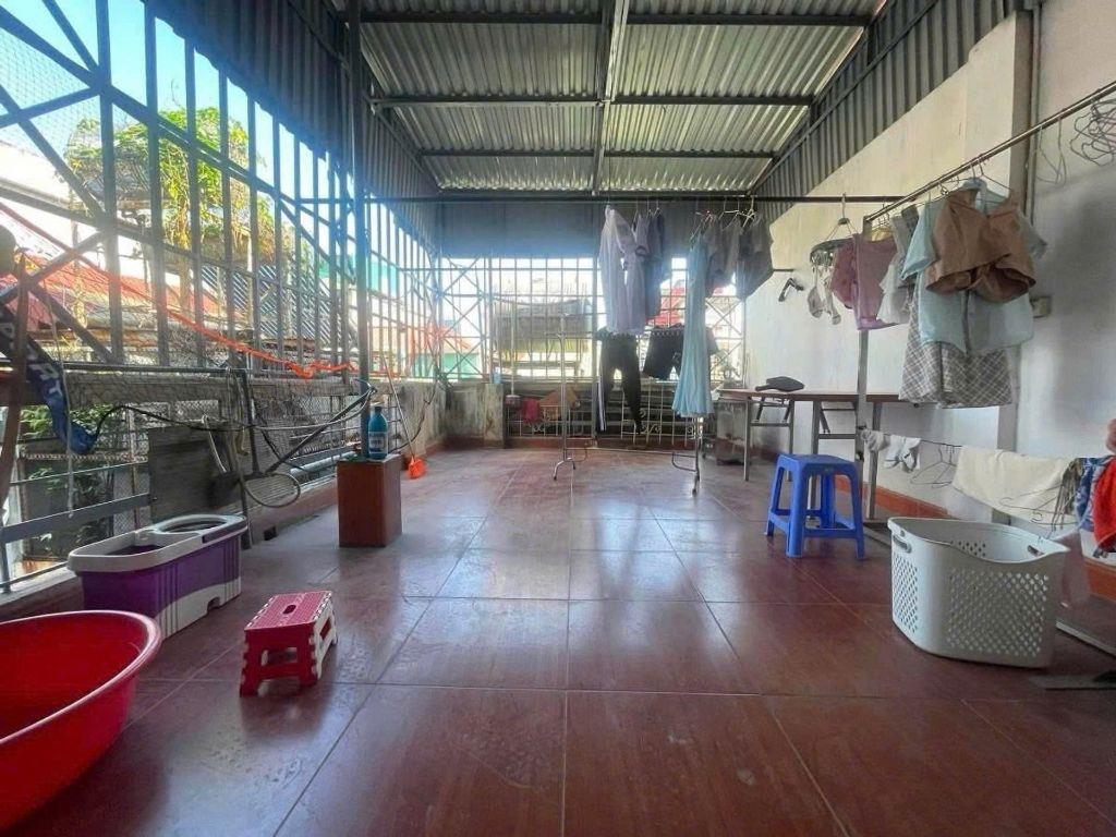 Cực sốc!Quy Hoạch ra mặt phố Cầu Giấy, sát Metro trên cao,  nhỉnh15 tỷ