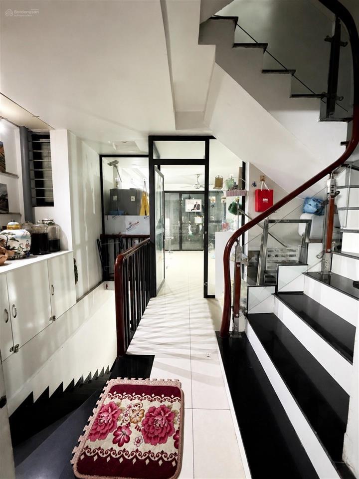 Cực hiếm  minh khai  100m2 5.5 tầng lô góc 3 thoáng  chỉ 112 tr/m2  dòng tiền đỉnh