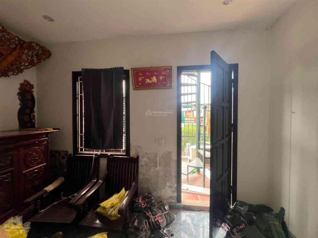 Hoàng mai  dân xây  ngõ thông kinh doanh nhỏ  sát trương định  nở hậu 32m x 5 tầng  6,95 tỷ