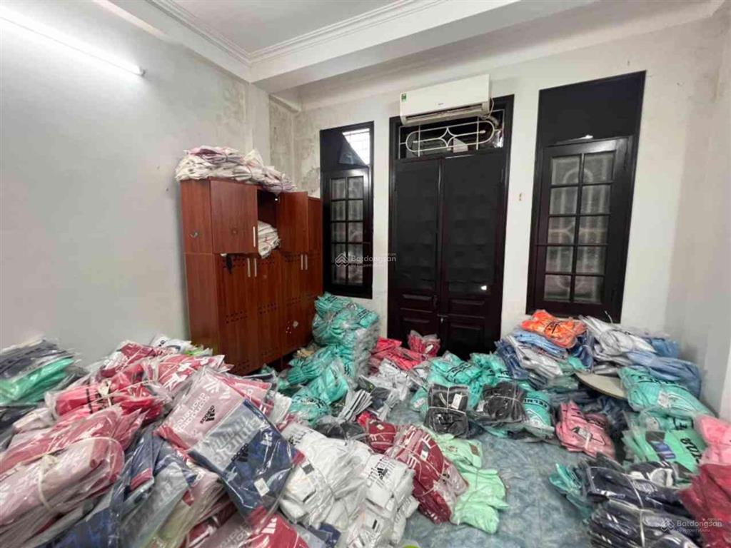 Hoàng mai  dân xây  ngõ thông kinh doanh nhỏ  sát trương định  nở hậu 32m x 5 tầng  6,95 tỷ