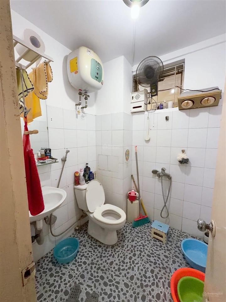 Tôi chính chủ bán căn hộ chung cư đền lừ  căn góc 73m2  2 ngủ full nội thất  nhỉnh 5 tỷ