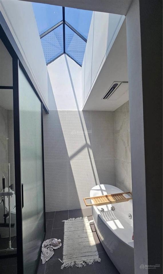 Đẳng cấp luxury  tạ quang bửu  mặt tiền khủng 9m  6 tầng thang máy   full nội thất  23,9 tỷ