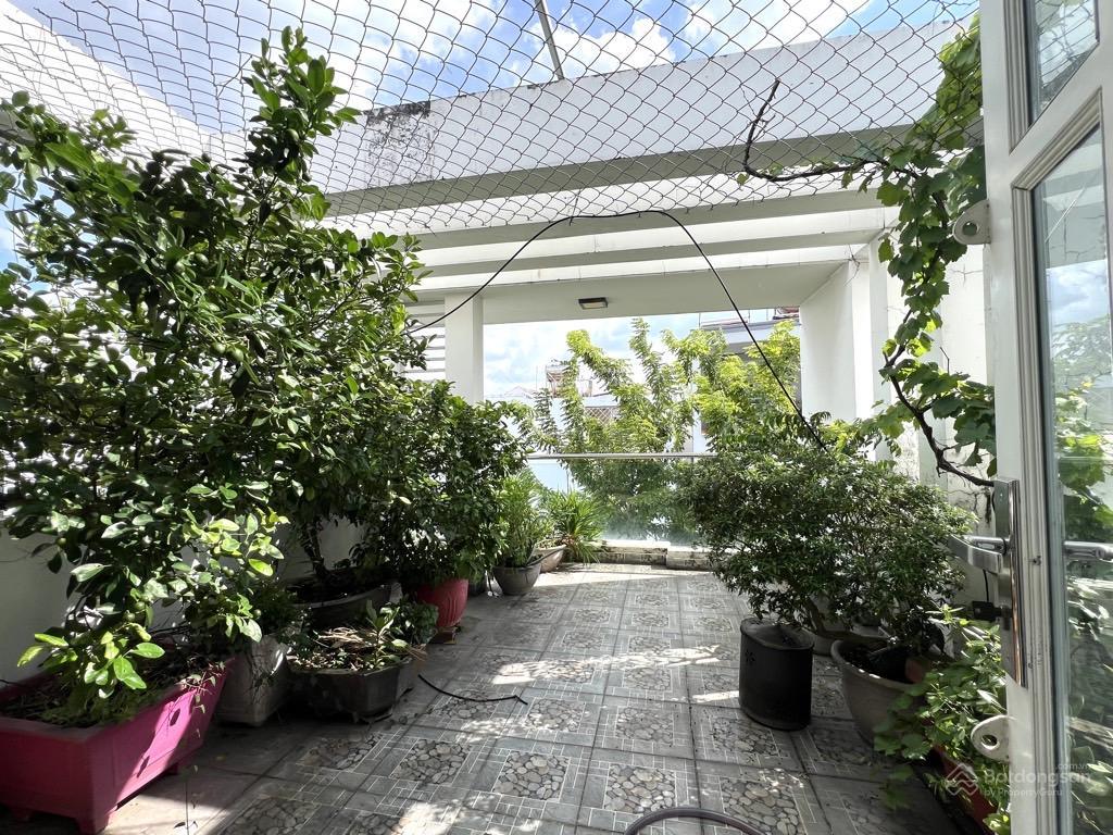 Đs14  nguyễn văn khối  thông tây hội  gv 
4x20m2 , 4 tầng , 4 pn ,4wc  hxh thông  8,6 tỷ