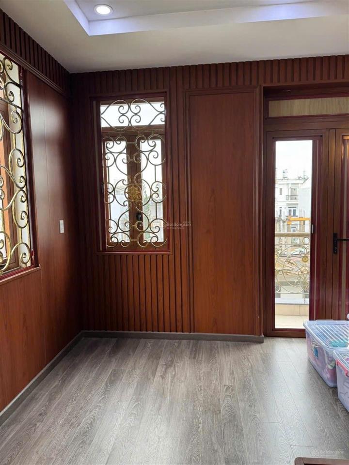 Đs1, an hội đông, gò vấp  4,4 x 11 m, nhà lô góc  5 tầng, 6pn, 7wc  hxh  8,9 tỷ