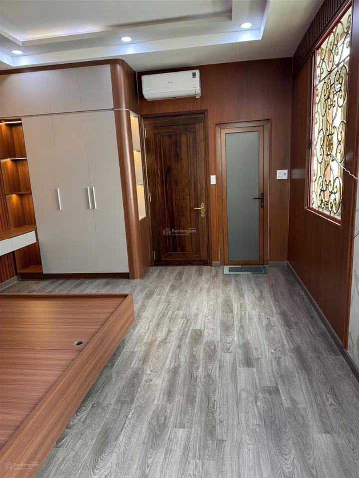 Đs1, an hội đông, gò vấp  4,4 x 11 m, nhà lô góc  5 tầng, 6pn, 7wc  hxh  8,9 tỷ