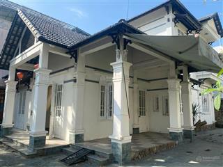 Biệt thự mặt tiền lý thái tổ cần bán