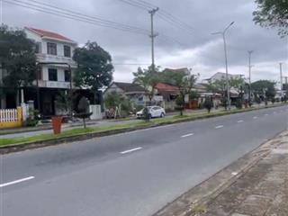 Mặt tiền biển lạc long quân cần bán