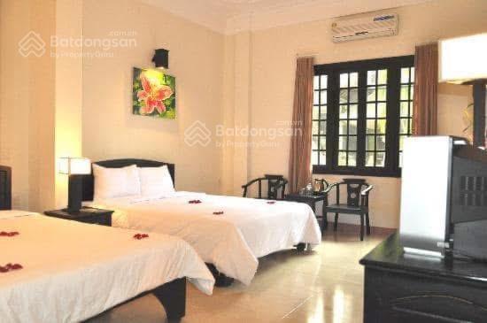 Khách sạn mặt tiền trung tâm đường lý thường kiệt 20p