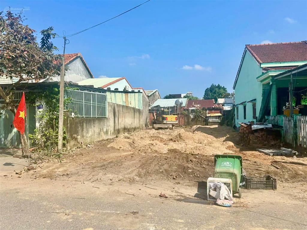 Mặt tiền đường tiến dũng thanh hà hội an ngang 10m