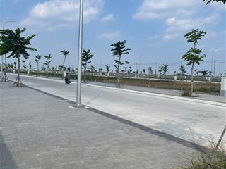 Bán đất khu vực bình chánh 90m2 sổ riêng đường 60m dân cư đông ngay 2 trục vành đai