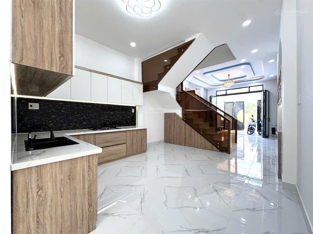 Khai trương nhà phố cần giuộc mới 100%  có hoàng công