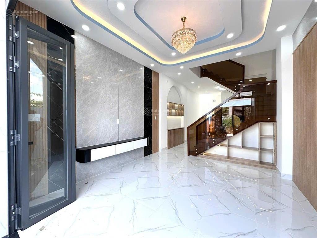 Khai trương nhà phố cần giuộc mới 100%  có hoàng công