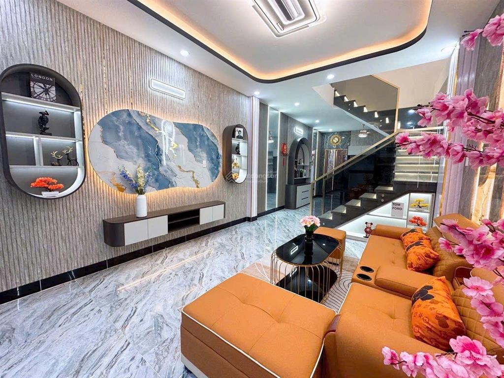 Khai trương nhà phố mới 100%  đẳng cấp và sang trọng