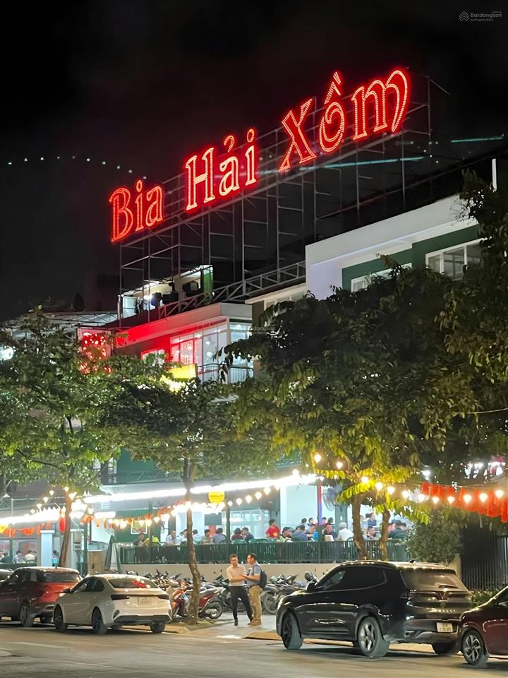 Cho thuê mặt bằng làm nhà hàng, cafe mặt phố nguyễn xuân khoát khu ngoại giao đoàn 300m2 x 3 tầng