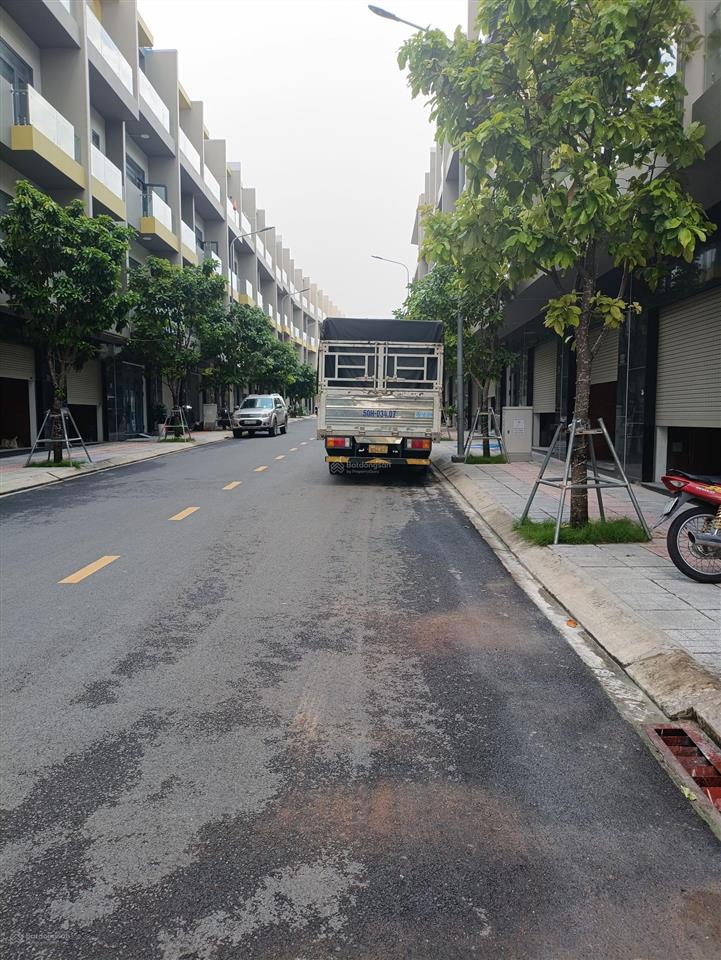 Cho thuê nhà nguyên căn khu dân cư bcons uni valley