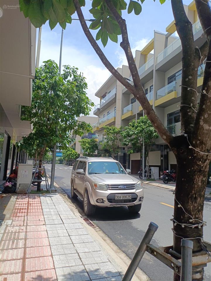 Cho thuê nhà nguyên căn khu dân cư bcons uni valley