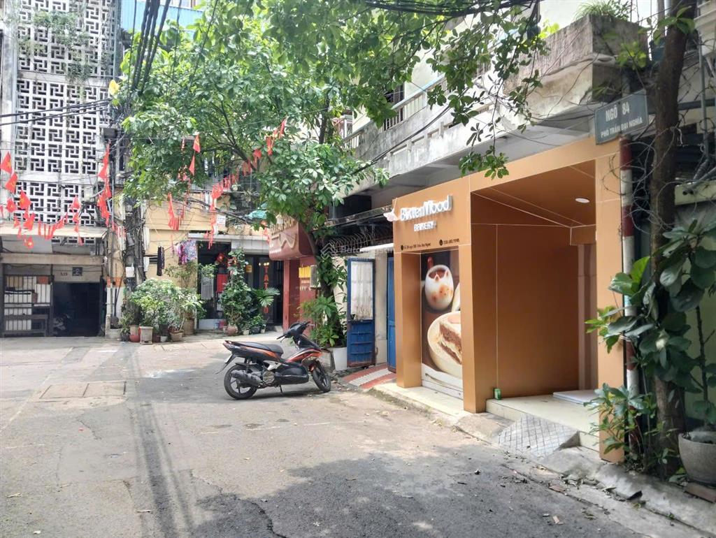 Siêu vip cho thuê mb kinh doanh, ngõ 100 trần đại nghĩa 2 ô tô tránh nhau, cắt tóc, shop, văn phòng