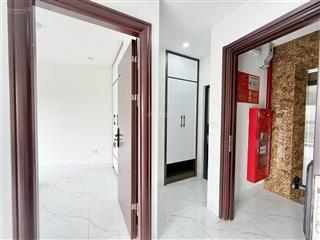 Cho thuê 1 ngủ 1 khách mặt phố kim mã thượng 45m2