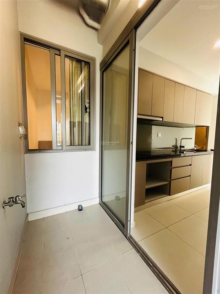 Chuyển nhượng căn hộ 59m2  2pn 2wc view ngoại khu giá 2.75 tỷ  có sổ sẵn  hỗ trợ vay bank