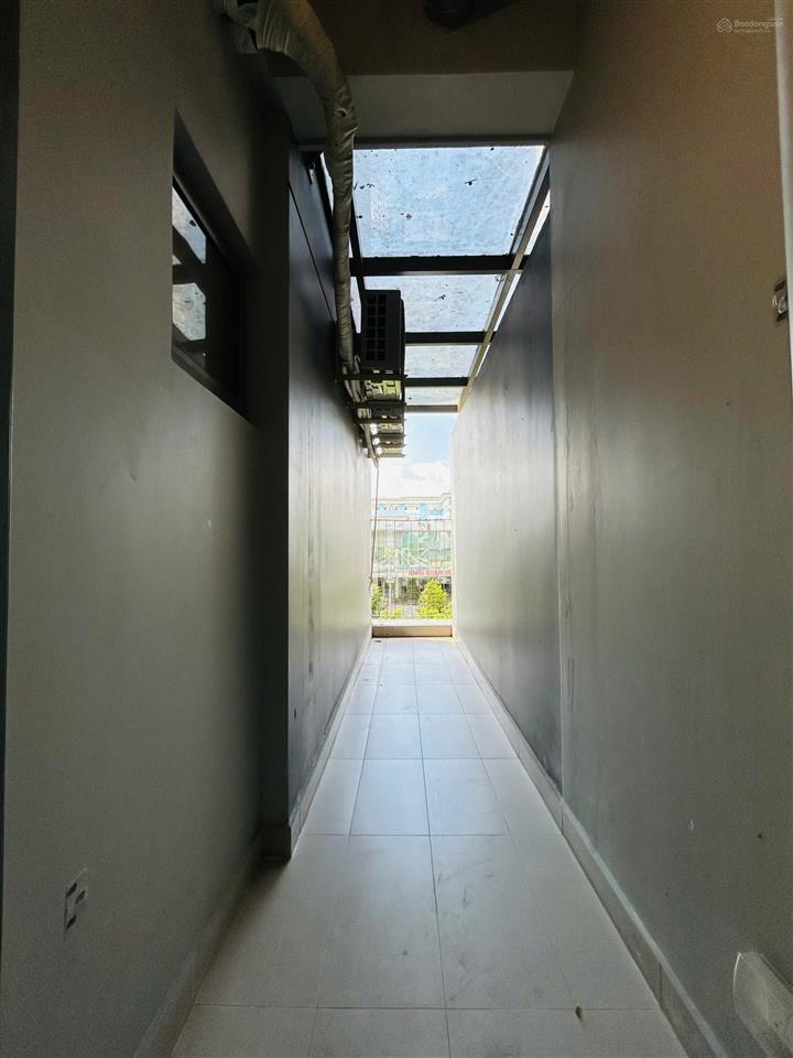 Chuyển nhượng căn hộ 59m2  2pn 2wc view ngoại khu giá 2.75 tỷ  có sổ sẵn  hỗ trợ vay bank