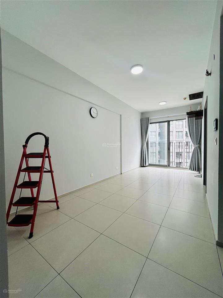 Chuyển nhượng căn hộ 59m2  2pn 2wc view hồ bơi giá 2.7 tỷ  có sổ sẵn  hỗ trợ vay bank